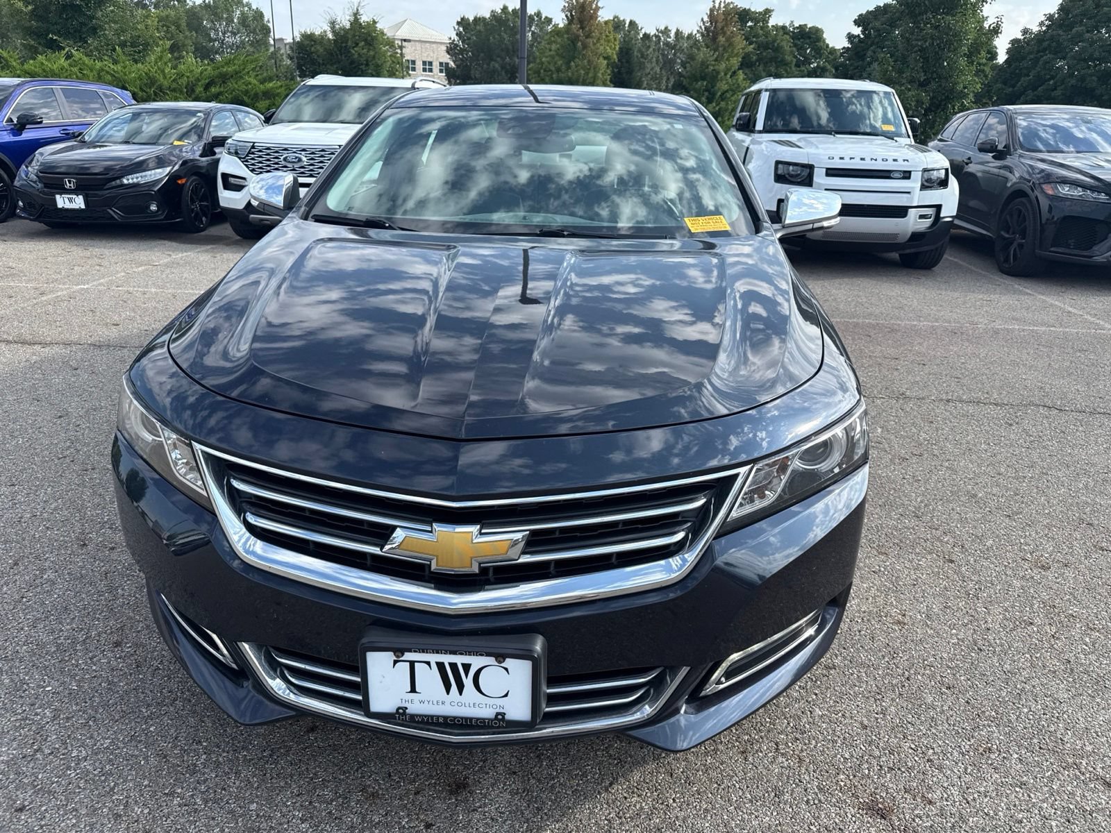 Used 2014 Chevrolet Impala LTZ FWD image 2