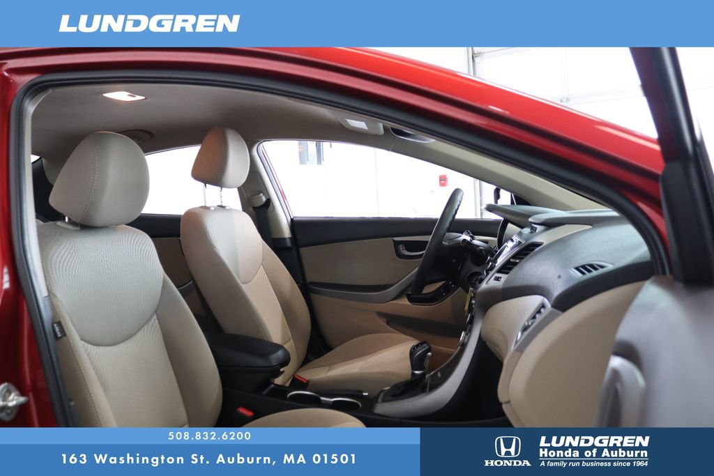 Used 2016 Hyundai Elantra SE w/ Option Group 02 FWD image 15