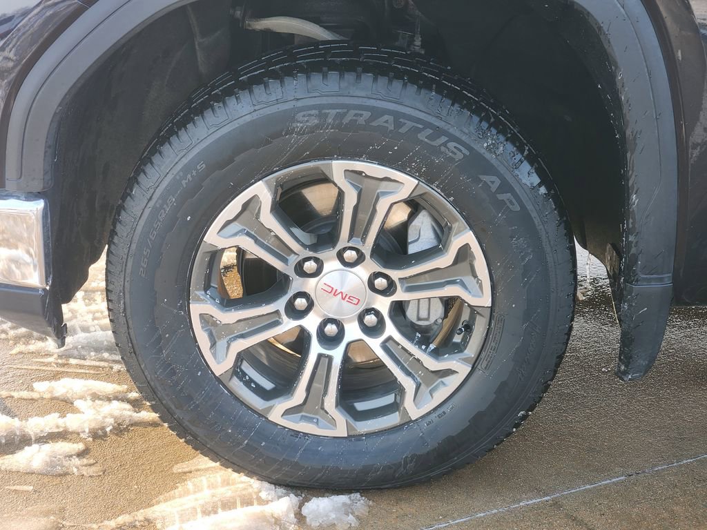 Used 2025 GMC Sierra 1500 SLT image 16