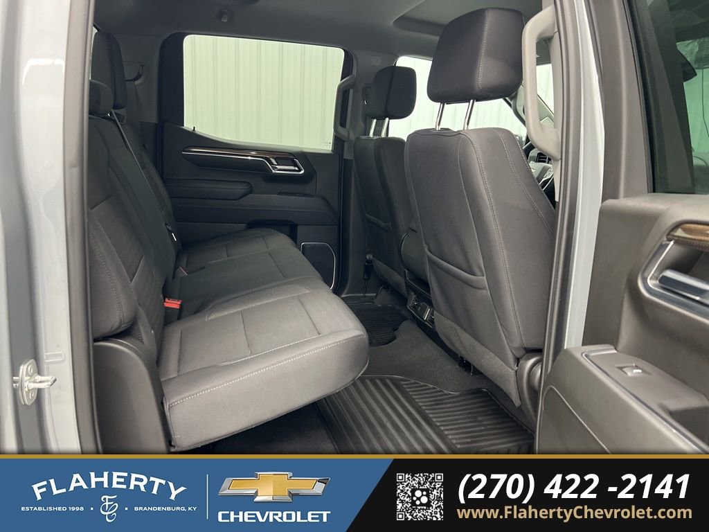 Used 2024 Chevrolet Silverado 1500 LT image 13