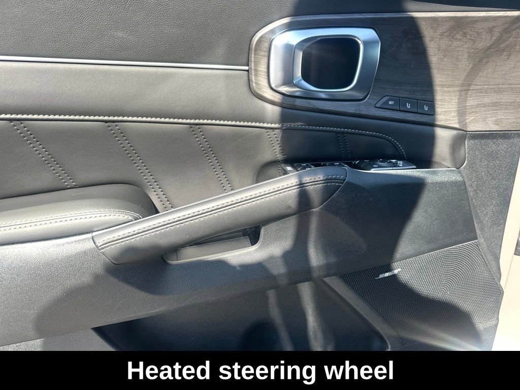 Used 2025 Kia Sorento SX Prestige image 14