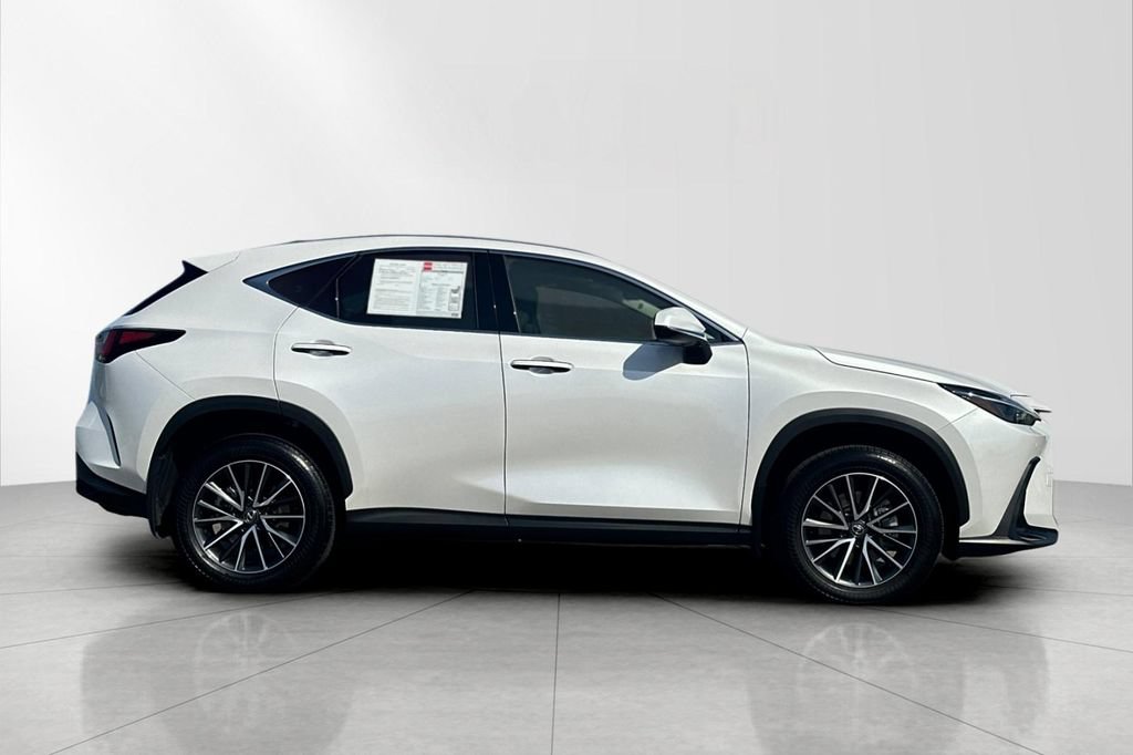 Used 2025 Lexus NX 250 FWD image 7