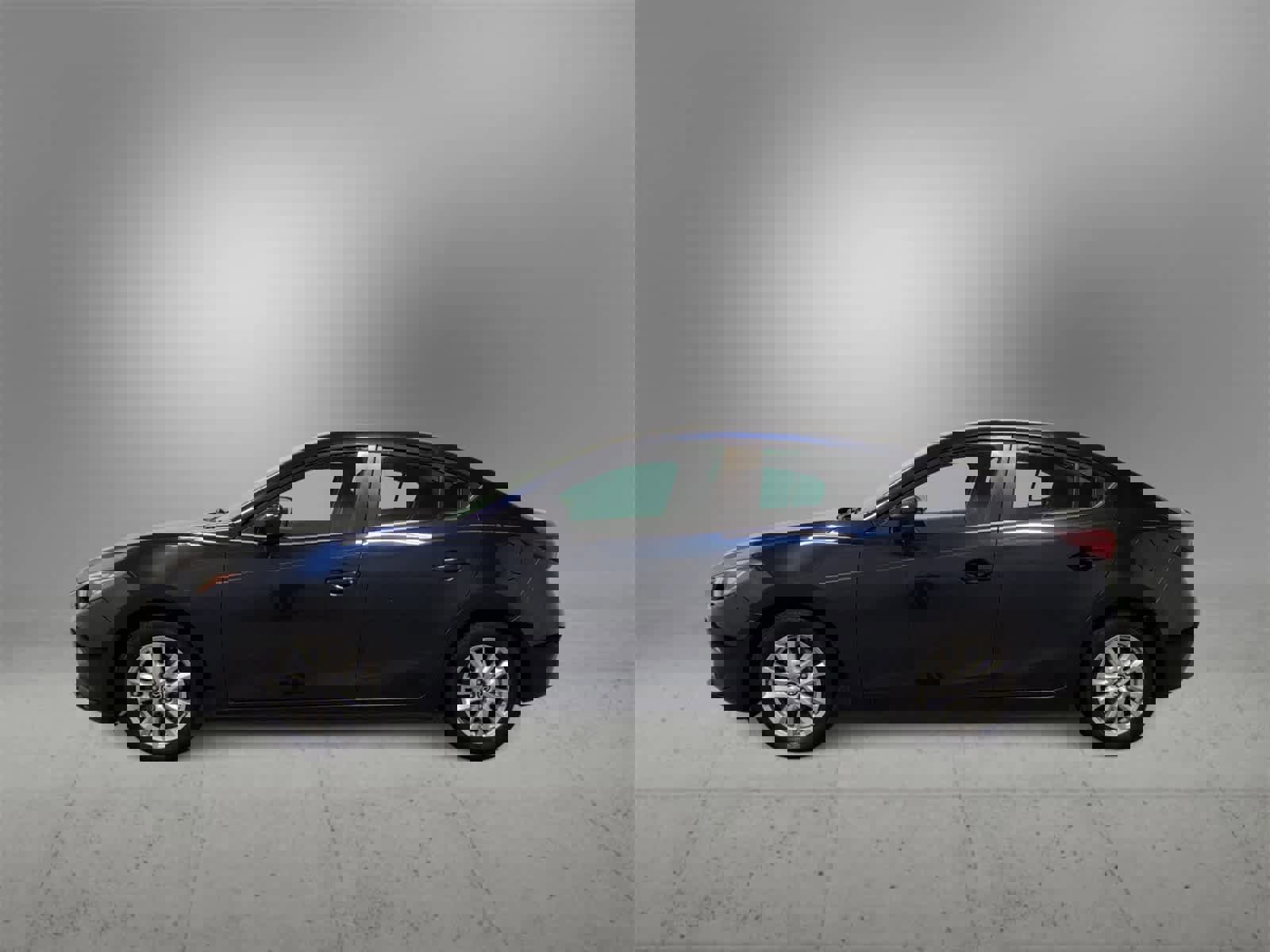 Used 2016 MAZDA MAZDA3 i Touring w/ Popular Equipment Package image 5