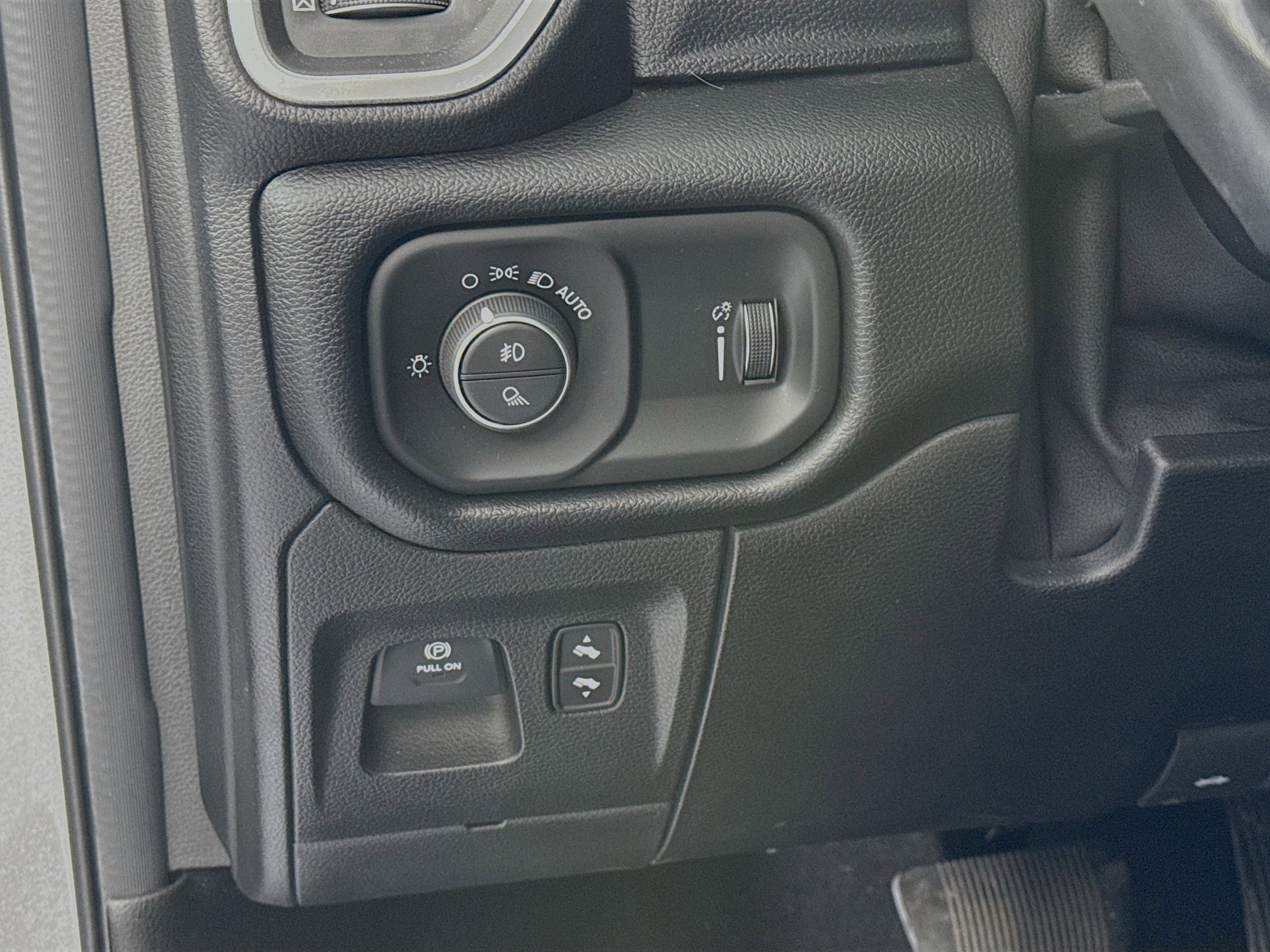 Used 2020 RAM 1500 Big Horn image 10