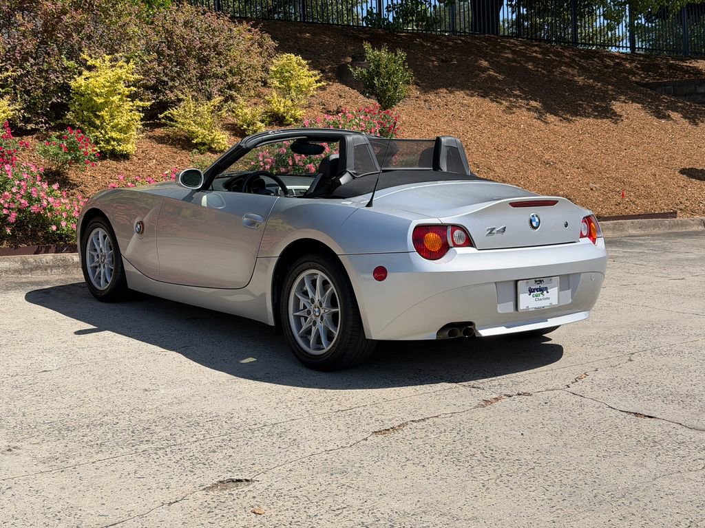 Used 2004 BMW Z4 2.5i RWD image 5