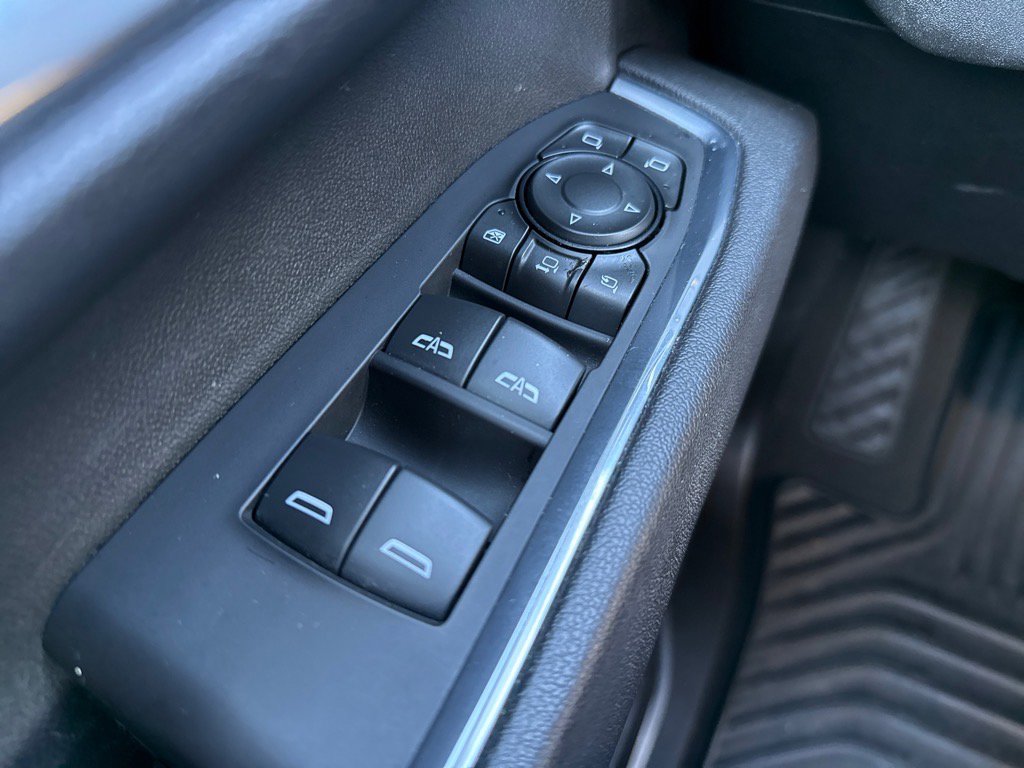 Used 2024 Chevrolet Silverado 3500 LTZ w/ LTZ Convenience Package image 25