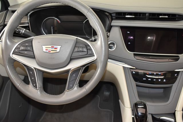 Certified 2023 Cadillac XT5 Premium Luxury image 16