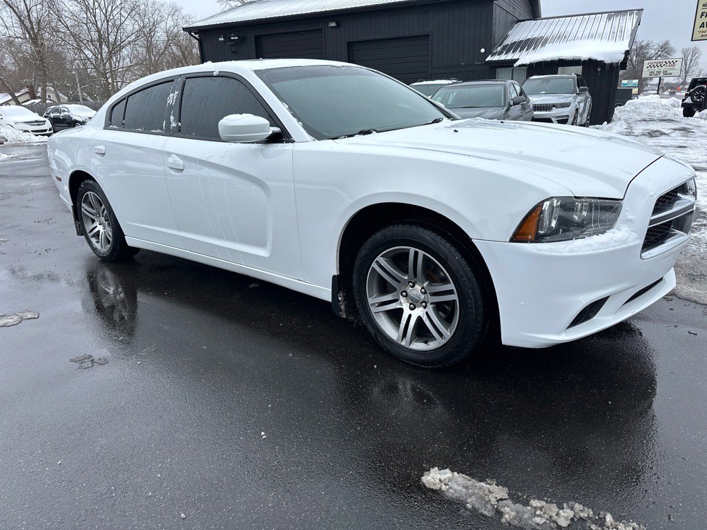 Used 2014 Dodge Charger SXT