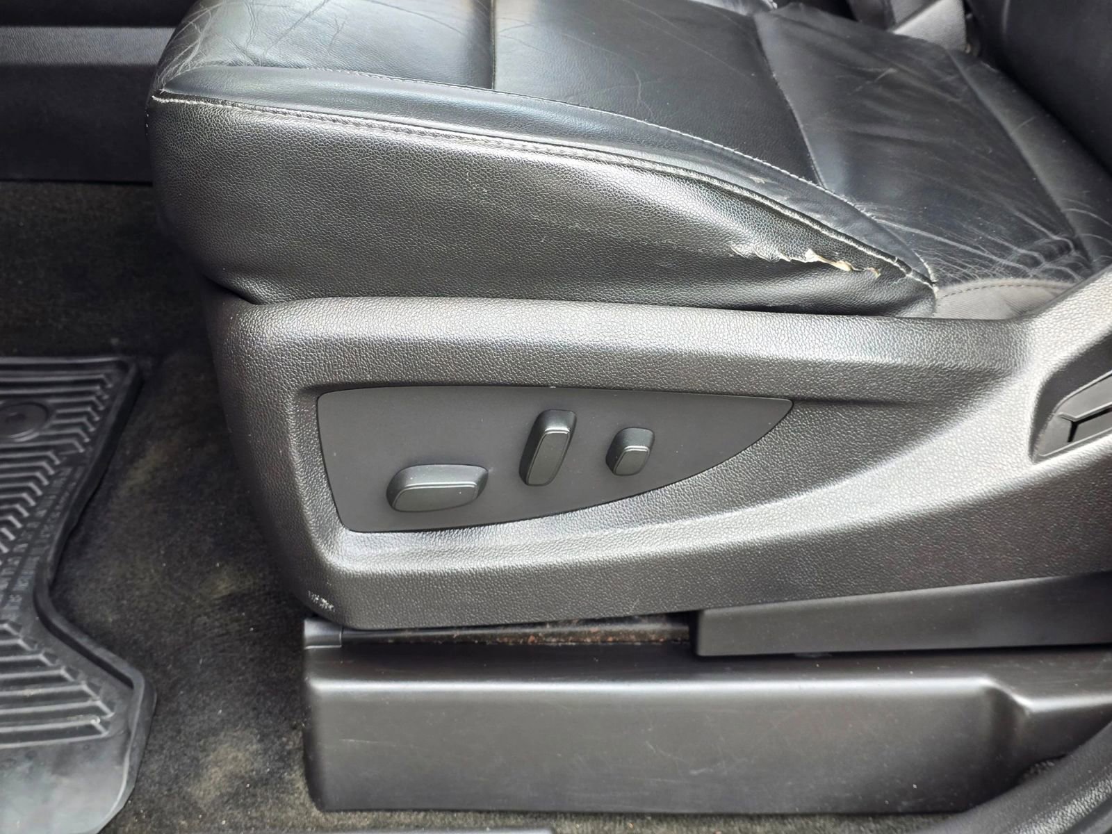 Used 2016 Chevrolet Silverado 1500 LTZ AWD/4WD image 21