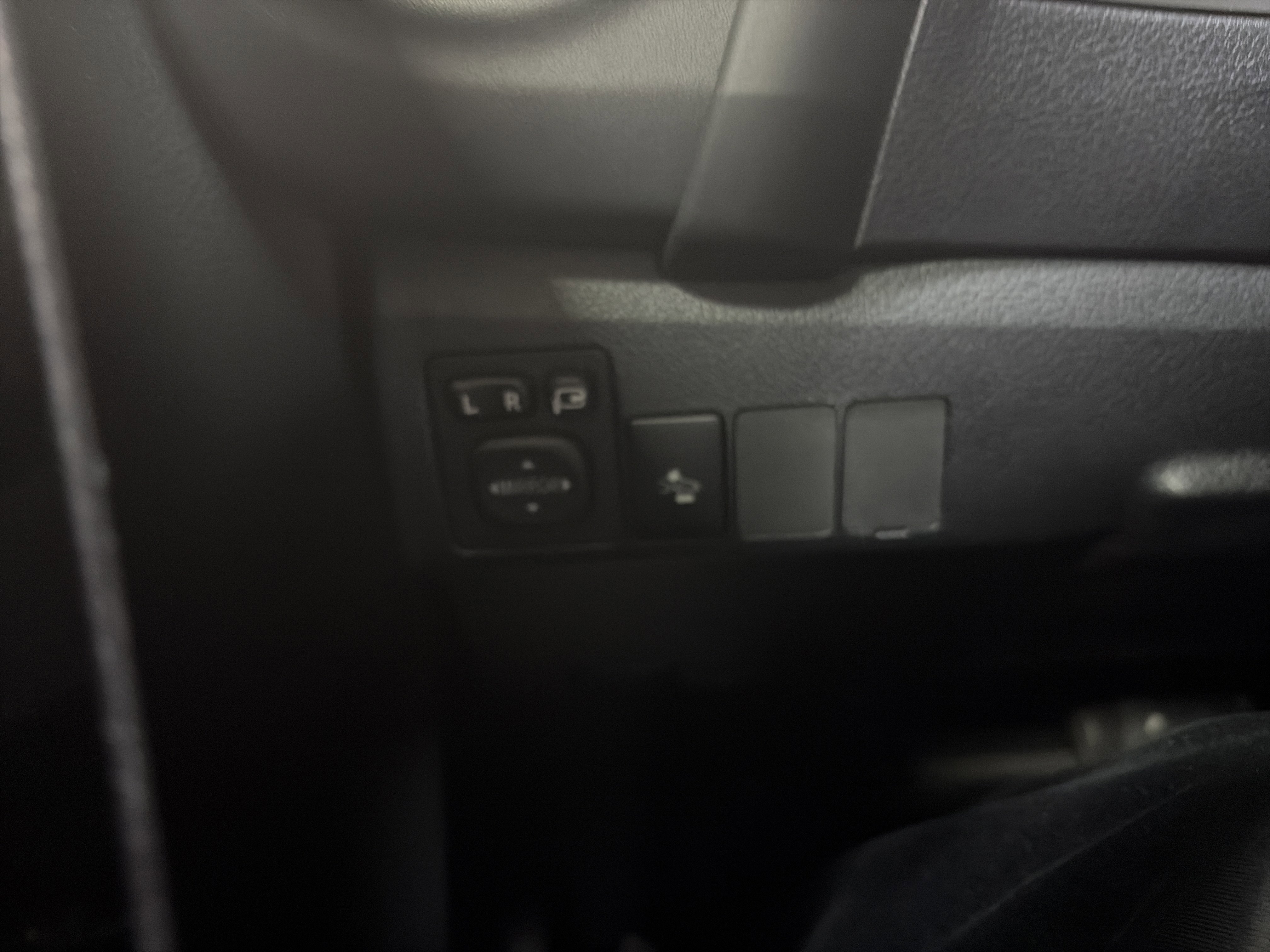 Used 2018 Toyota Corolla iM w/ All-Weather Mat Package image 17