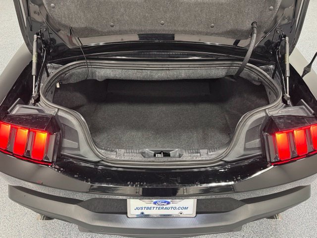 Used 2024 Ford Mustang Premium RWD image 34