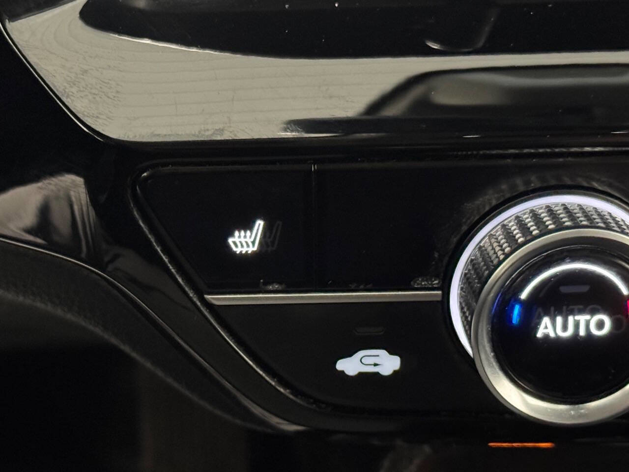 Used 2024 Honda Civic Touring image 40