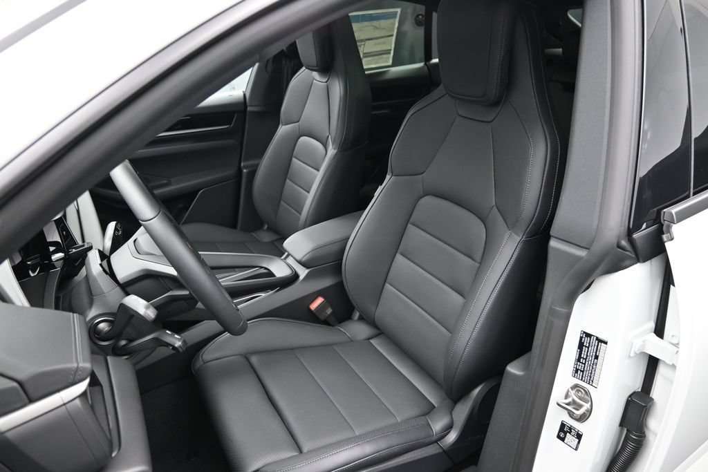 New 2026 Porsche Macan 4 Electric AWD/4WD image 6