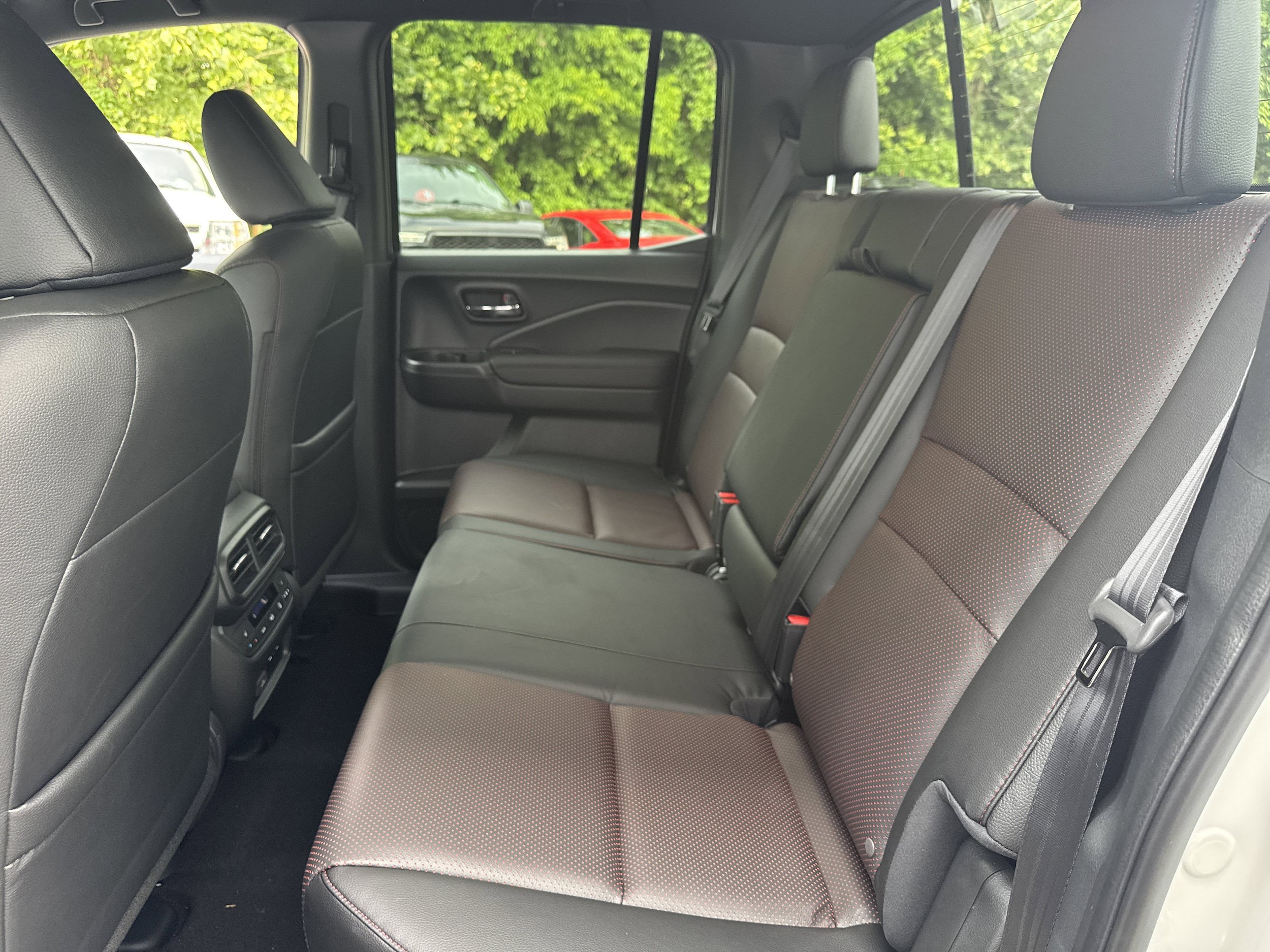 New 2026 Honda Ridgeline Black Edition image 10