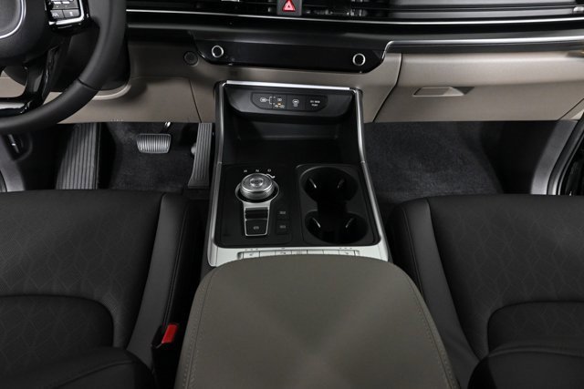 New 2026 Kia Carnival LXS image 15