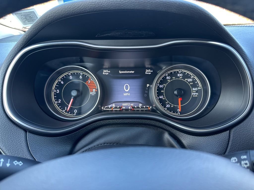 Used 2019 Jeep Cherokee Limited image 13