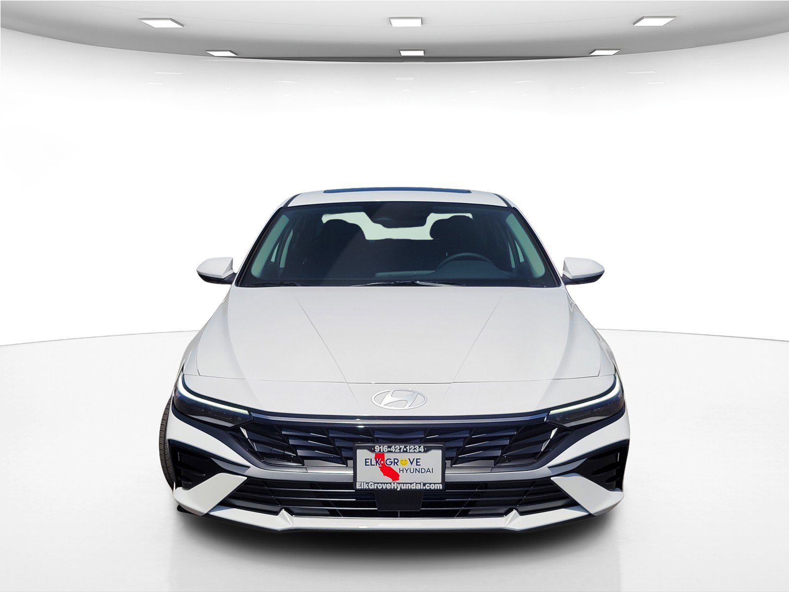 New 2025 Hyundai Elantra SEL image 2