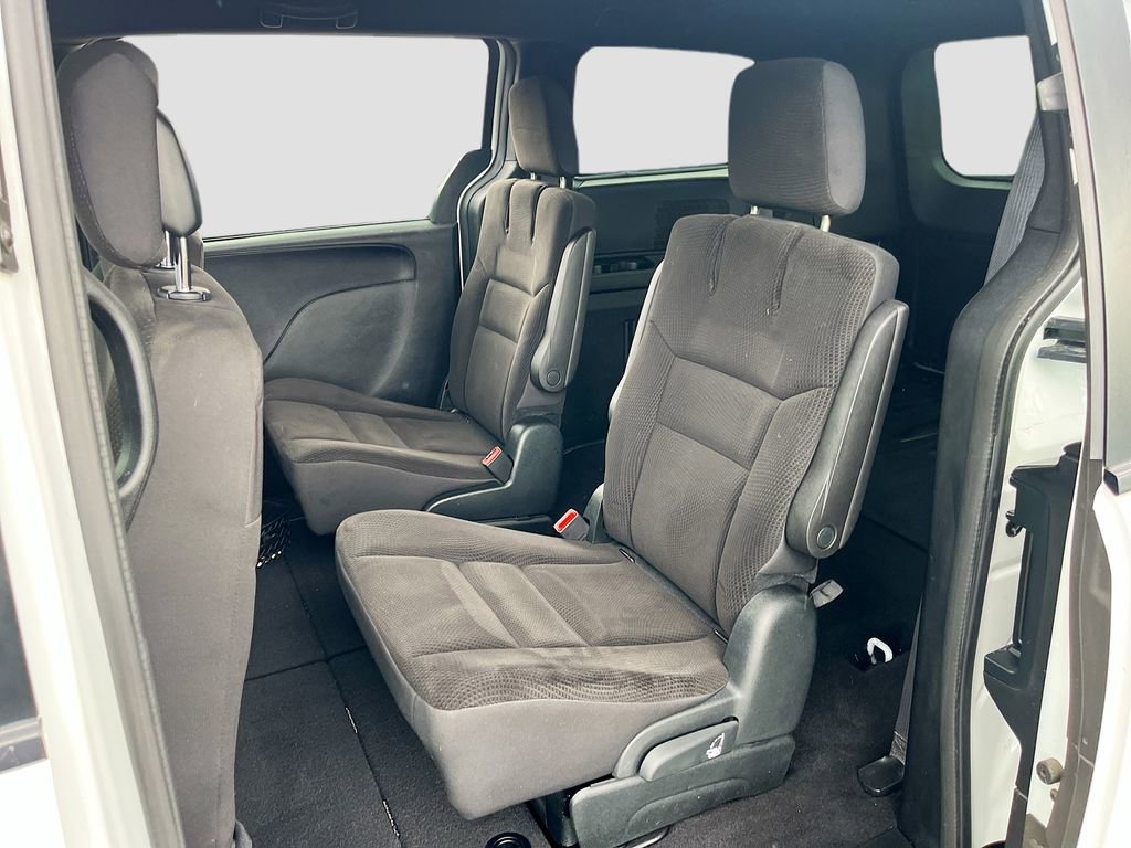 Certified 2018 Dodge Grand Caravan SE image 22