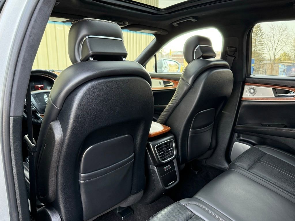 Used 2020 Lincoln Nautilus Black Label w/ Class II Trailer Tow Package AWD/4WD image 17