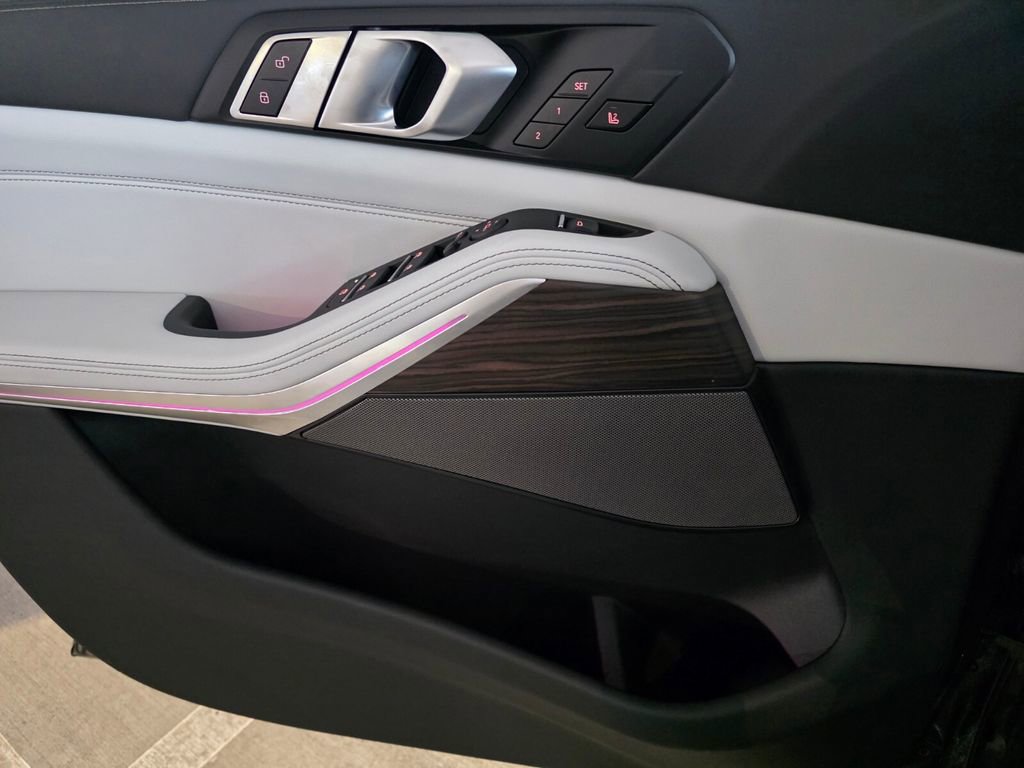 New 2026 BMW X5 sDrive40i RWD image 16