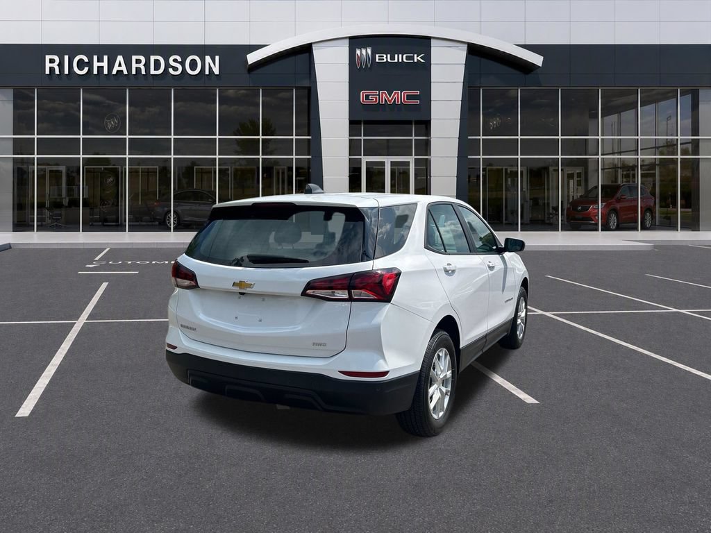 Used 2024 Chevrolet Equinox LS AWD/4WD image 5