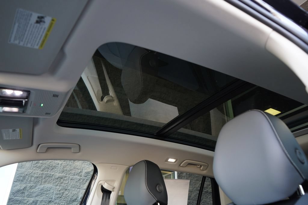 New 2026 Volkswagen Tiguan SE AWD/4WD image 11