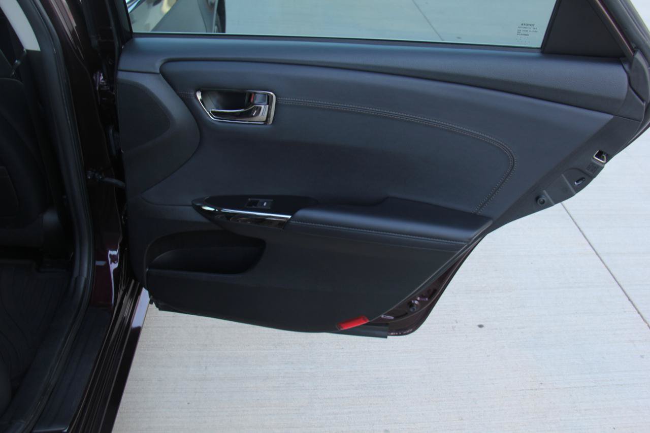 Used 2016 Toyota Avalon XLE Premium FWD image 30