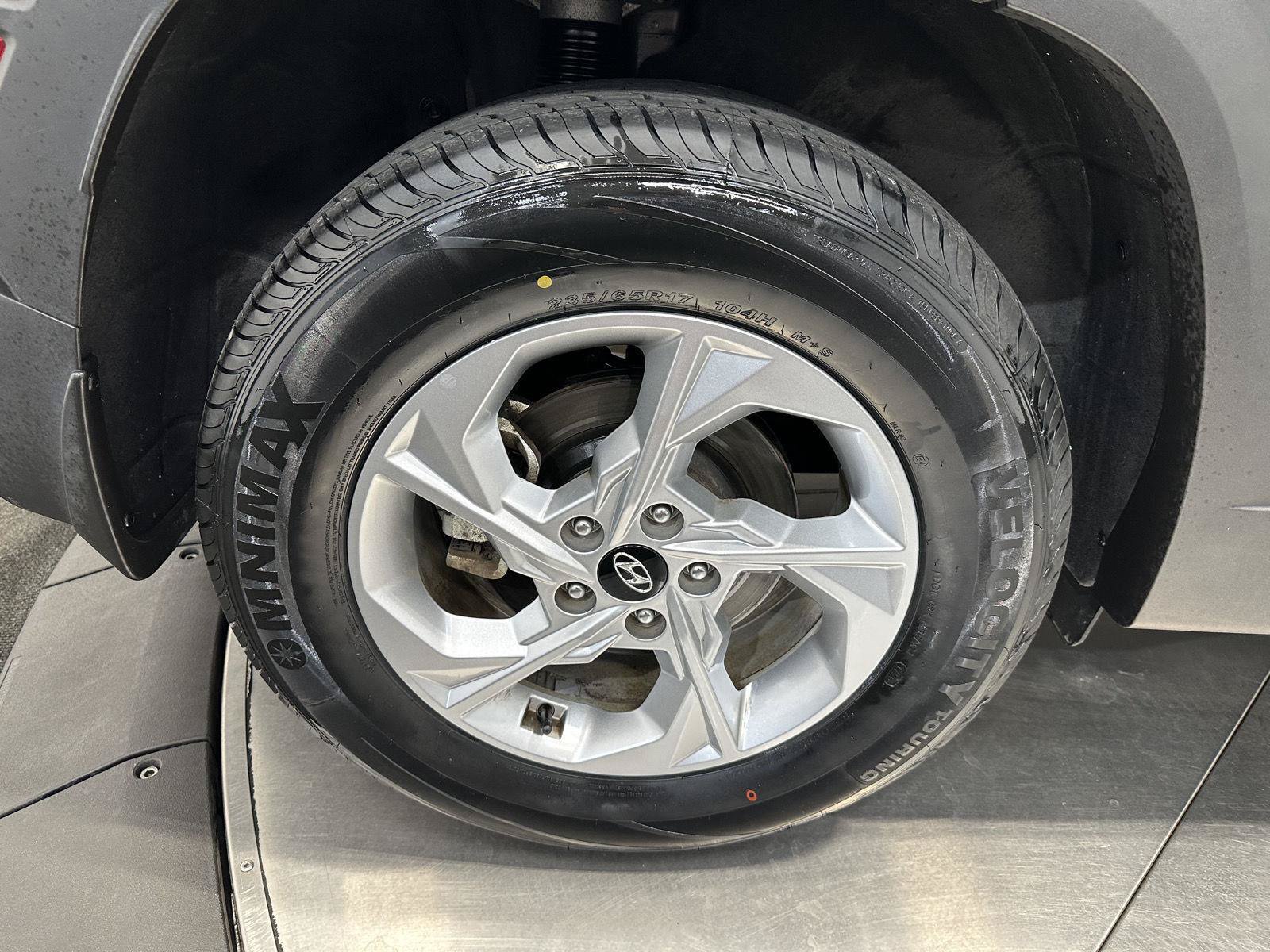 Certified 2023 Hyundai Tucson SEL AWD/4WD image 11