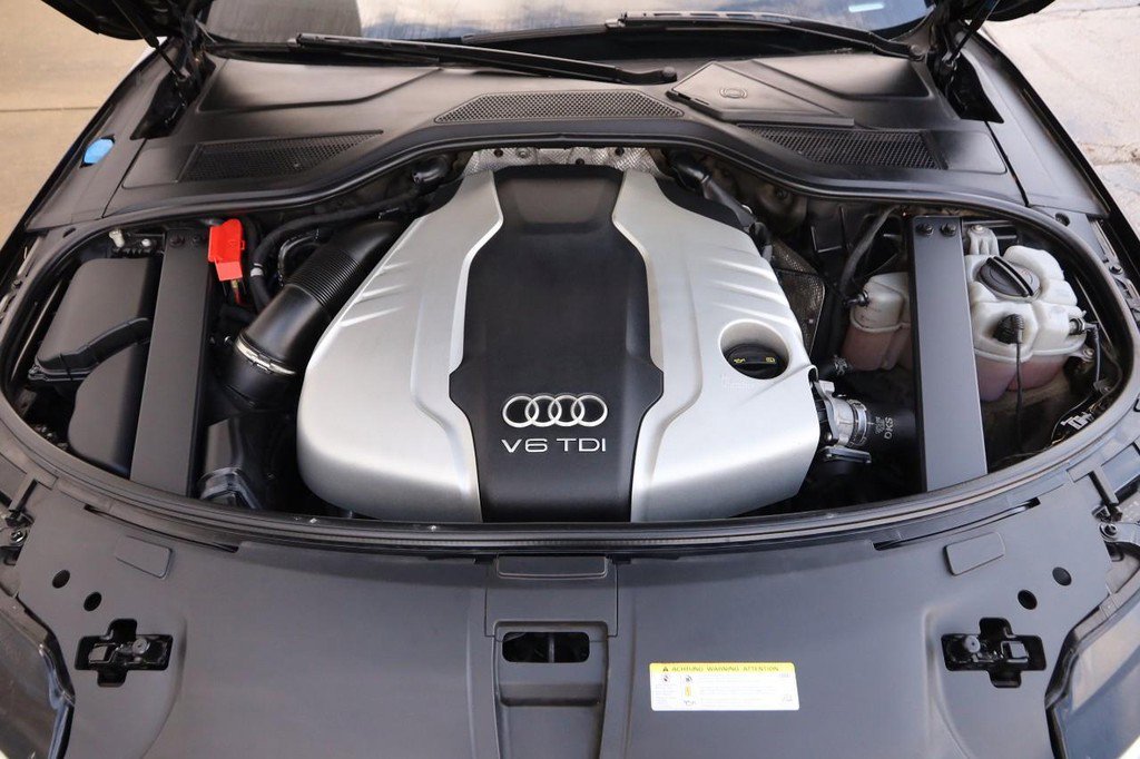 Used 2015 Audi A8 L TDI w/ Premium Package image 27