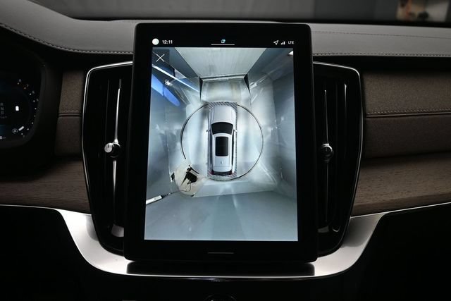 Certified 2026 Volvo XC90 B6 Ultra w/ Protection Package Premier AWD/4WD image 11