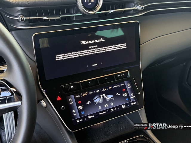 Used 2023 Maserati Grecale Modena AWD/4WD image 19