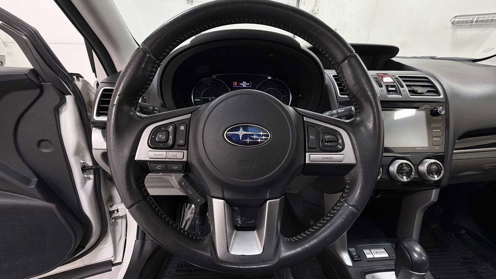 Used 2017 Subaru Forester 2.5i Limited AWD/4WD image 16