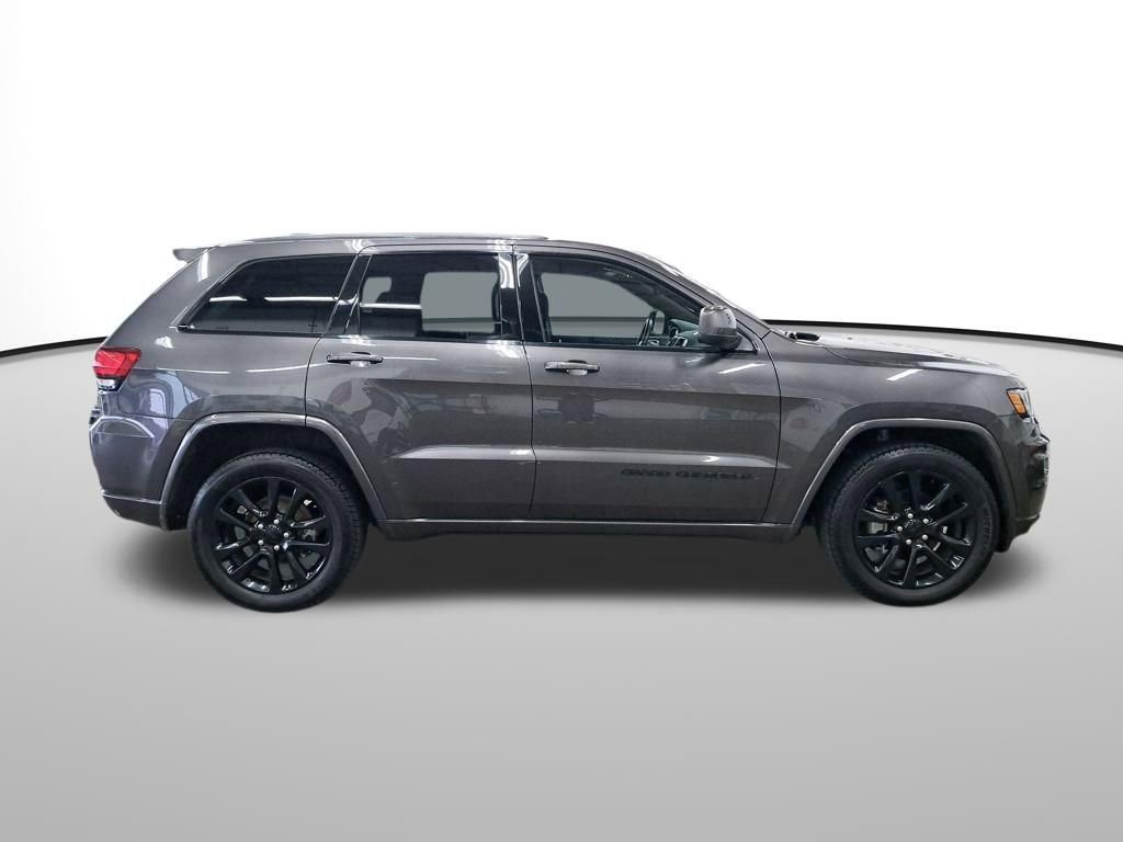 Used 2018 Jeep Grand Cherokee Altitude image 7