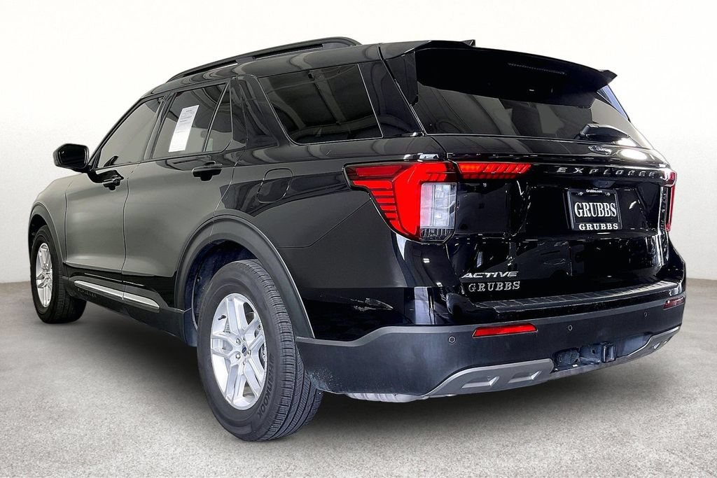 Used 2025 Ford Explorer Active w/ Active Comfort Package RWD image 15