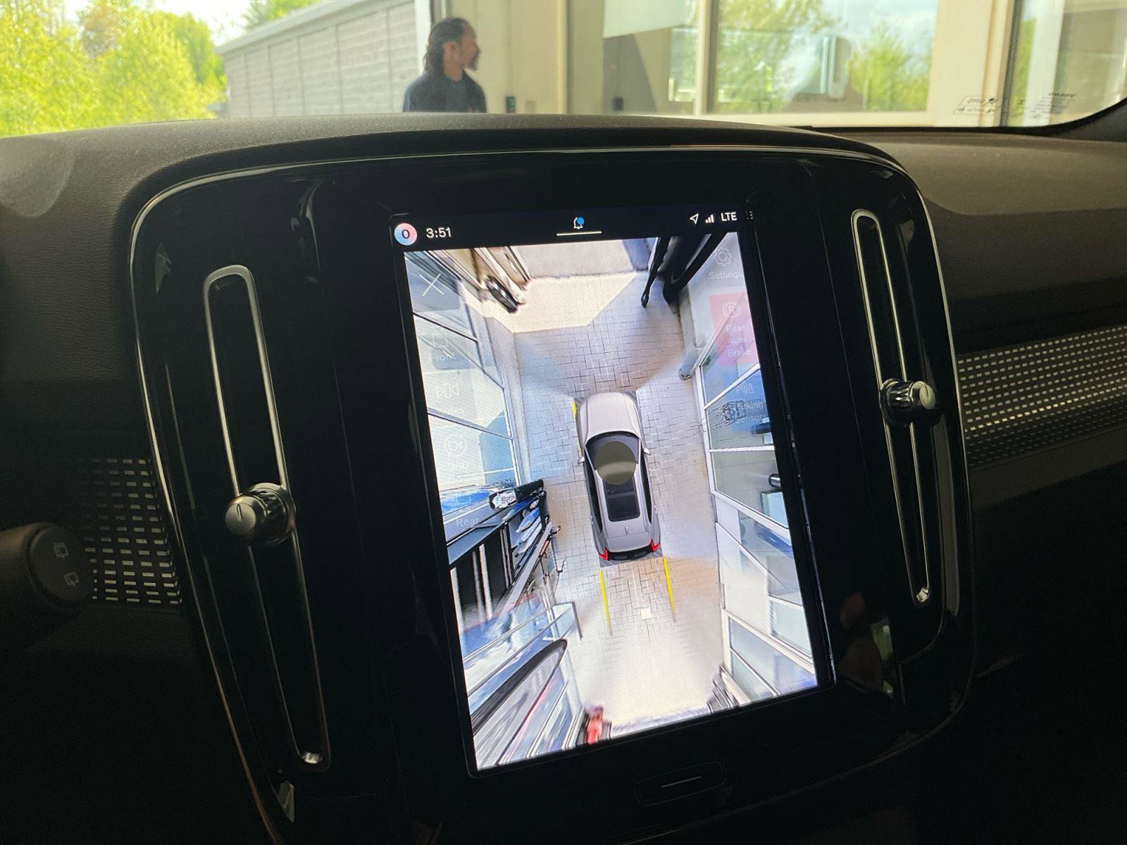 New 2026 Volvo EX40 Ultra AWD/4WD image 28