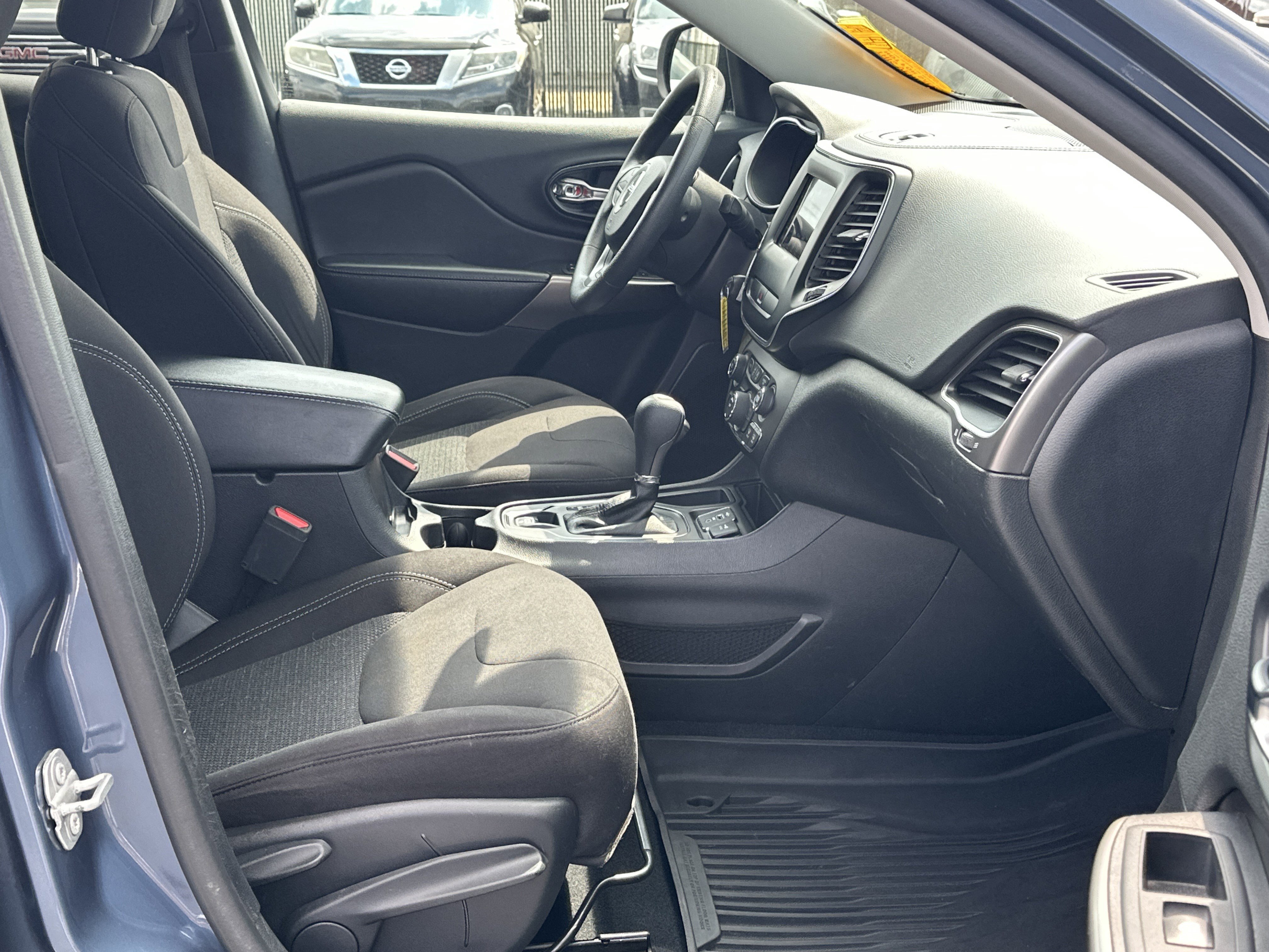 Used 2020 Jeep Cherokee Latitude image 12