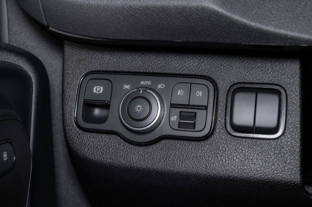 Used 2024 Mercedes-Benz Sprinter 2500 image 32