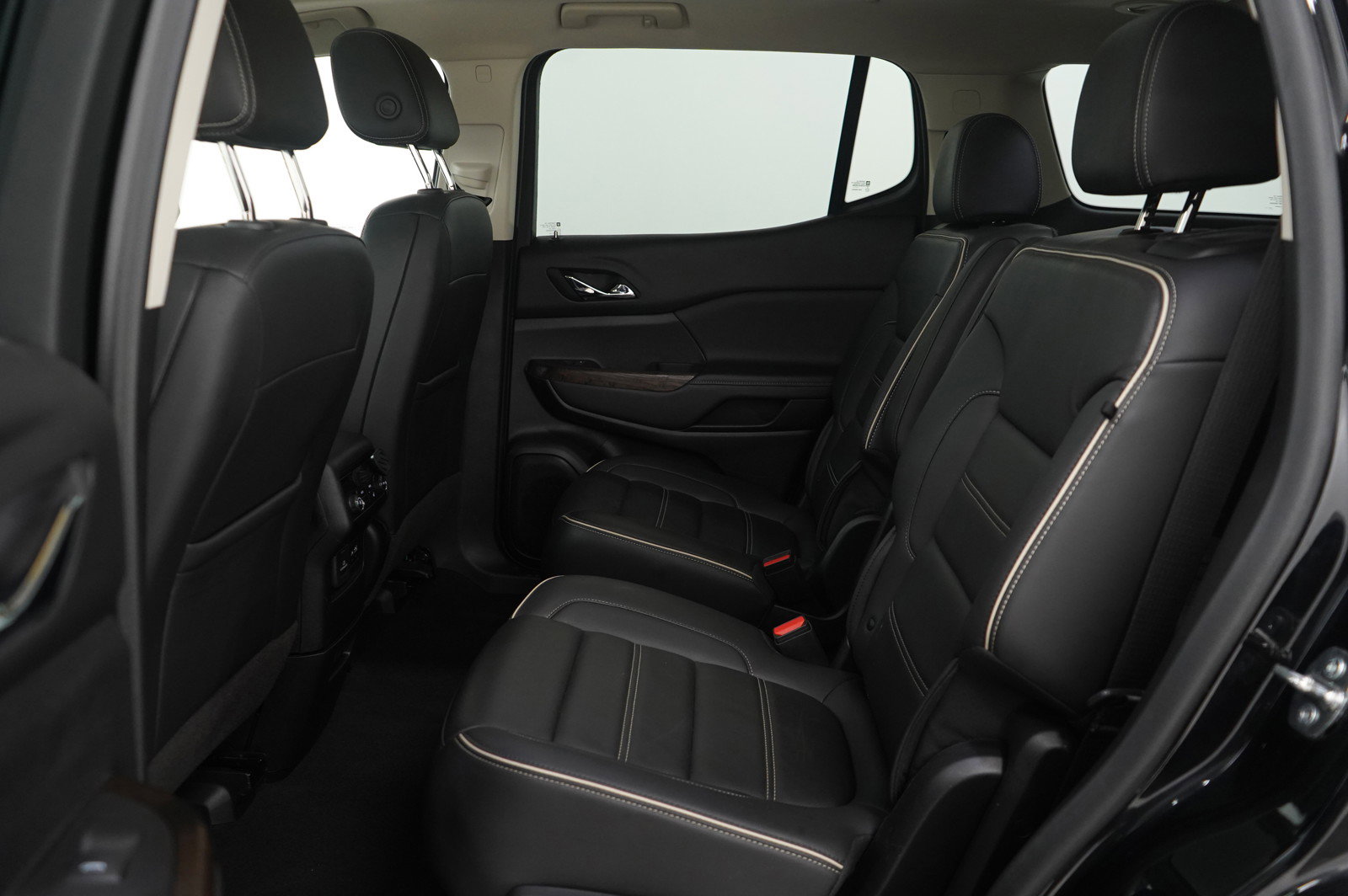 Used 2023 GMC Acadia Denali image 14