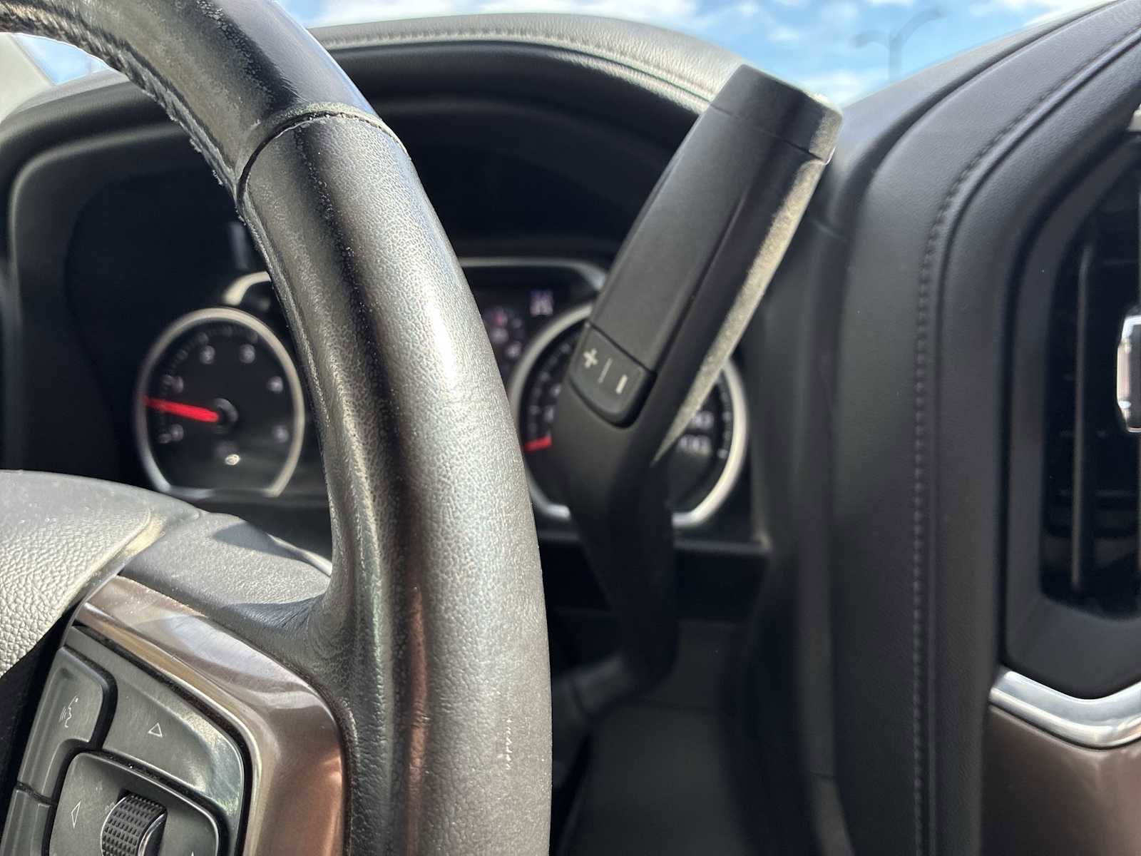 Used 2023 Chevrolet Silverado 2500 High Country w/ Z71 Off-Road Package AWD/4WD image 22