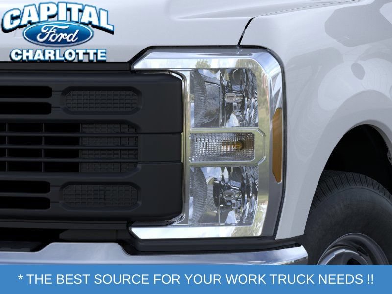 New 2026 Ford F250 XL w/ XL Chrome Package RWD image 18