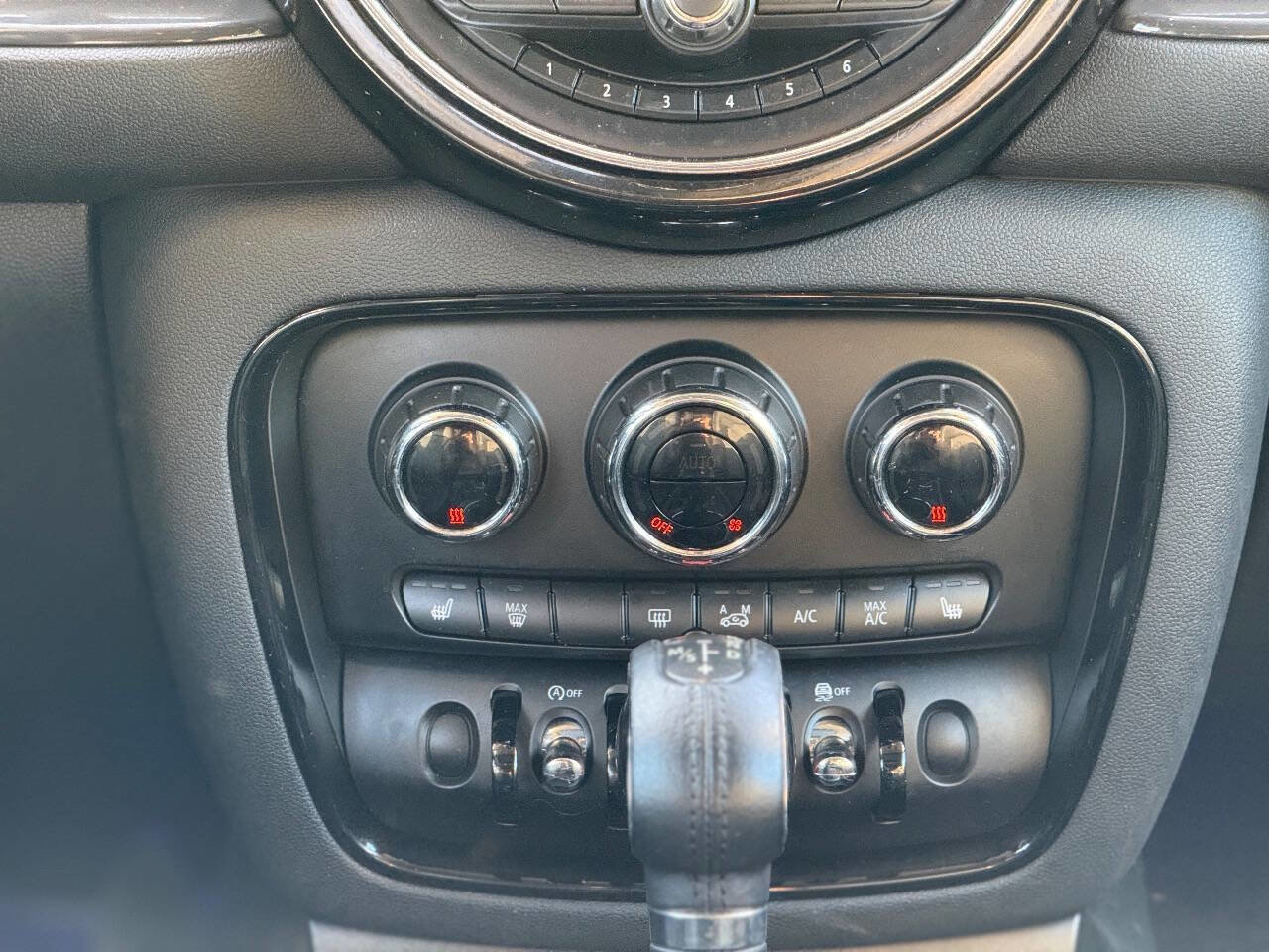 Used 2017 MINI Cooper Clubman S image 11