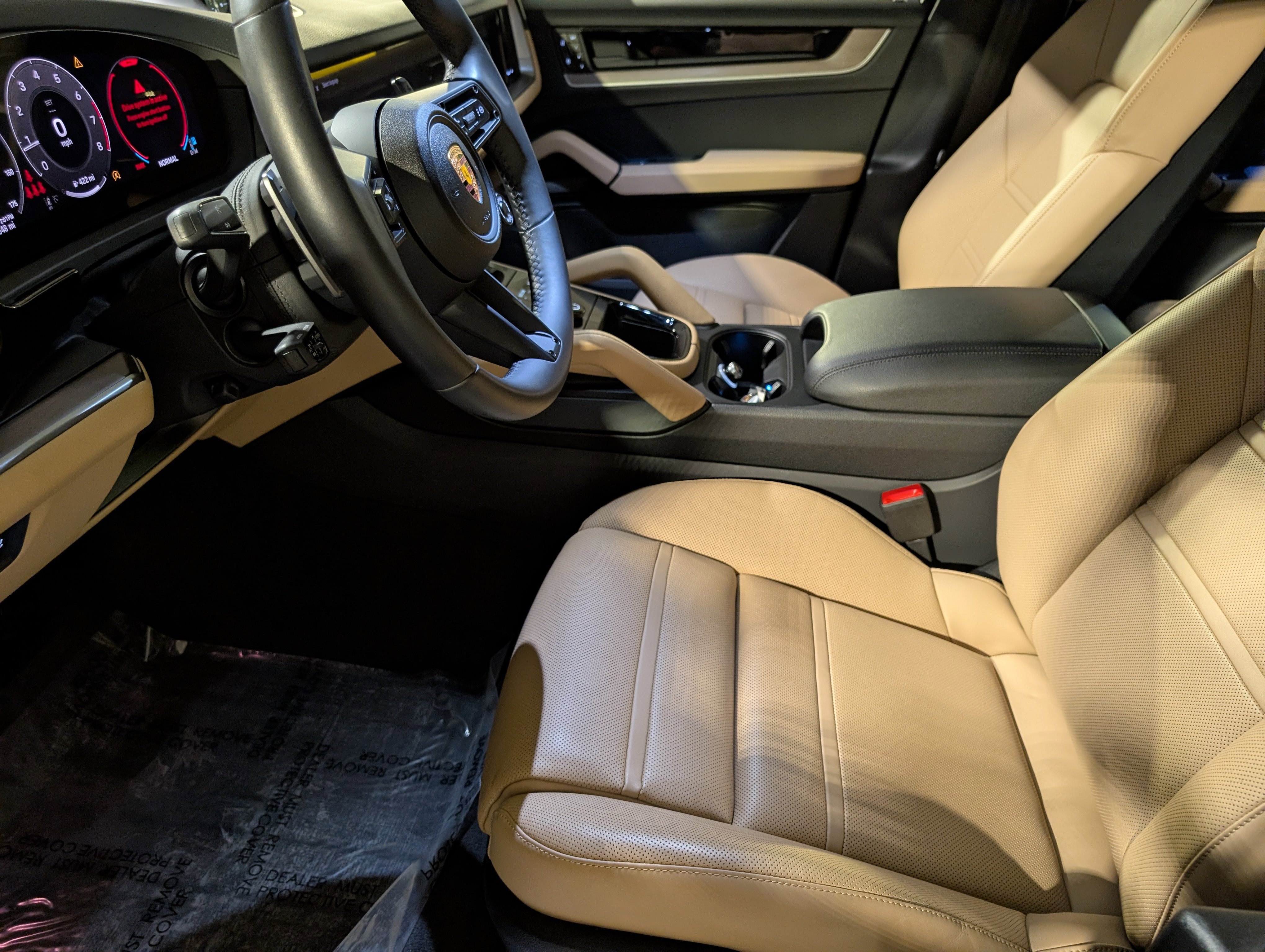 Certified 2025 Porsche Cayenne Coupe image 5