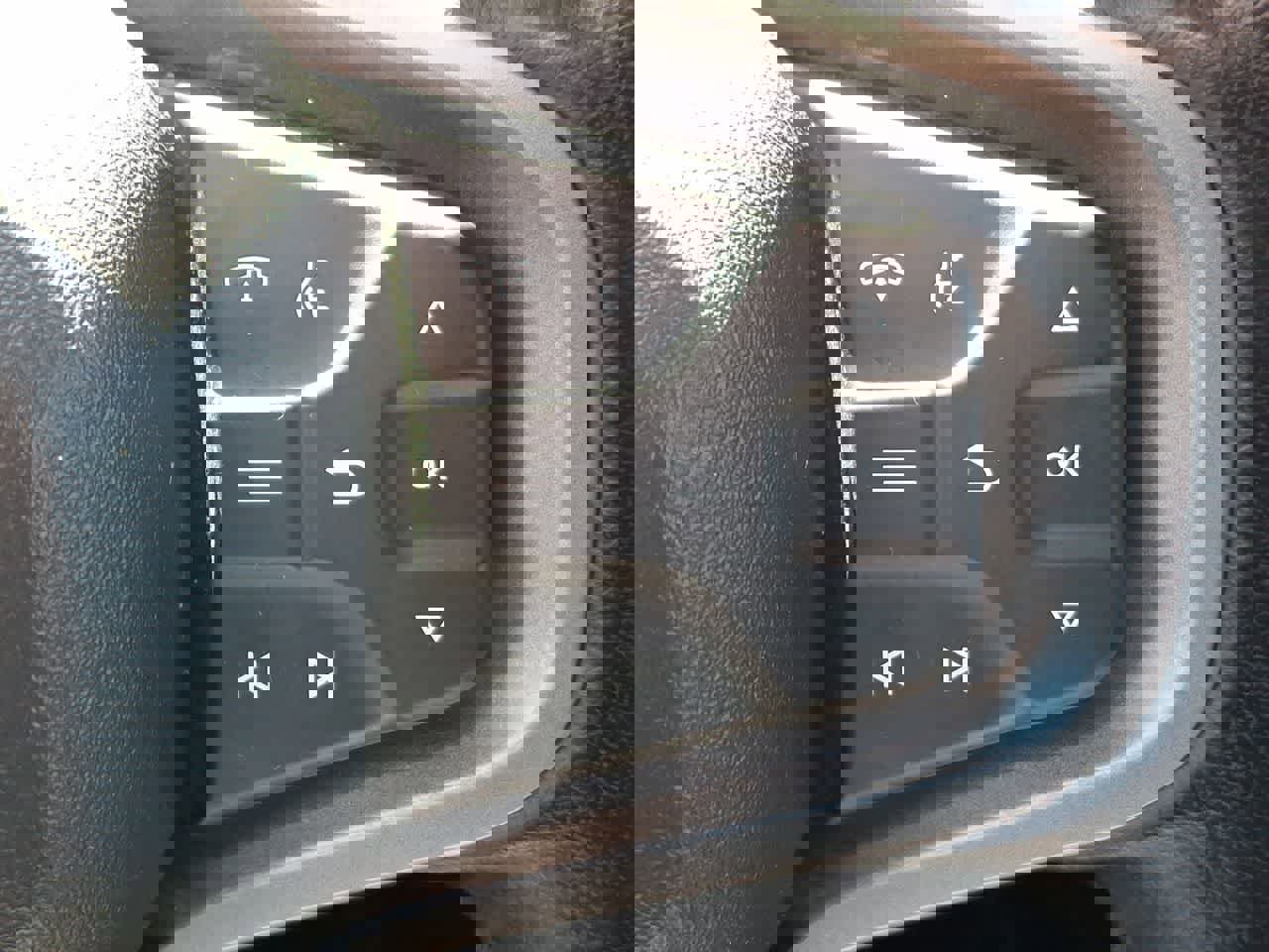 Used 2022 Ford Bronco Wildtrak image 24