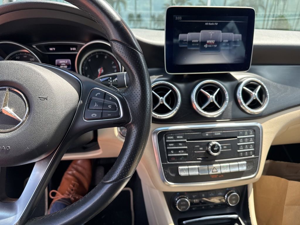 Used 2017 Mercedes-Benz CLA 250 image 4