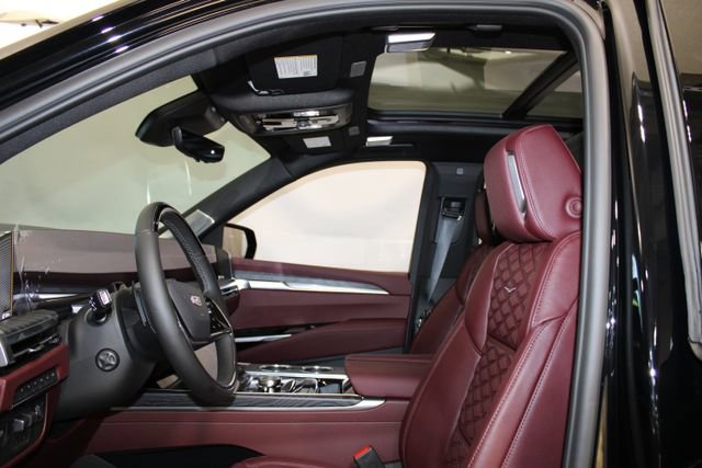 New 2026 Cadillac Escalade ESV Sport w/ Touring Package AWD/4WD image 6