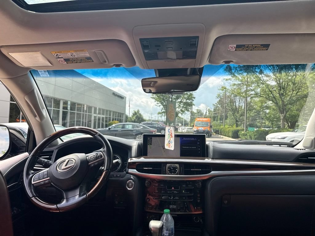 Used 2018 Lexus LX 570 4WD w/ Luxury Package image 8