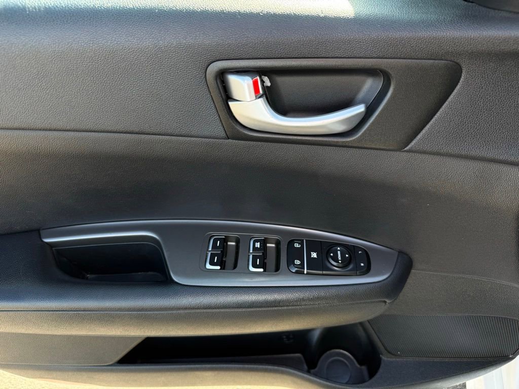Used 2020 Kia Optima LX FWD image 15
