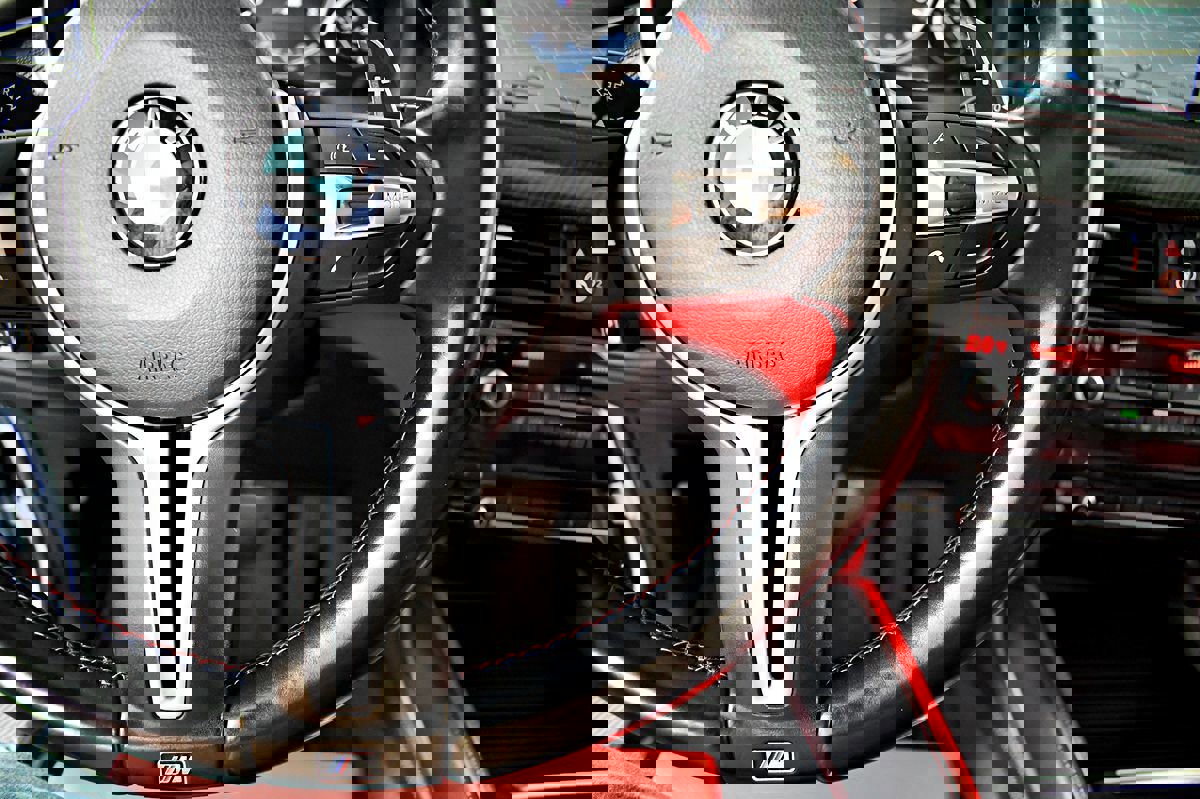 Used 2016 BMW X5 M image 30