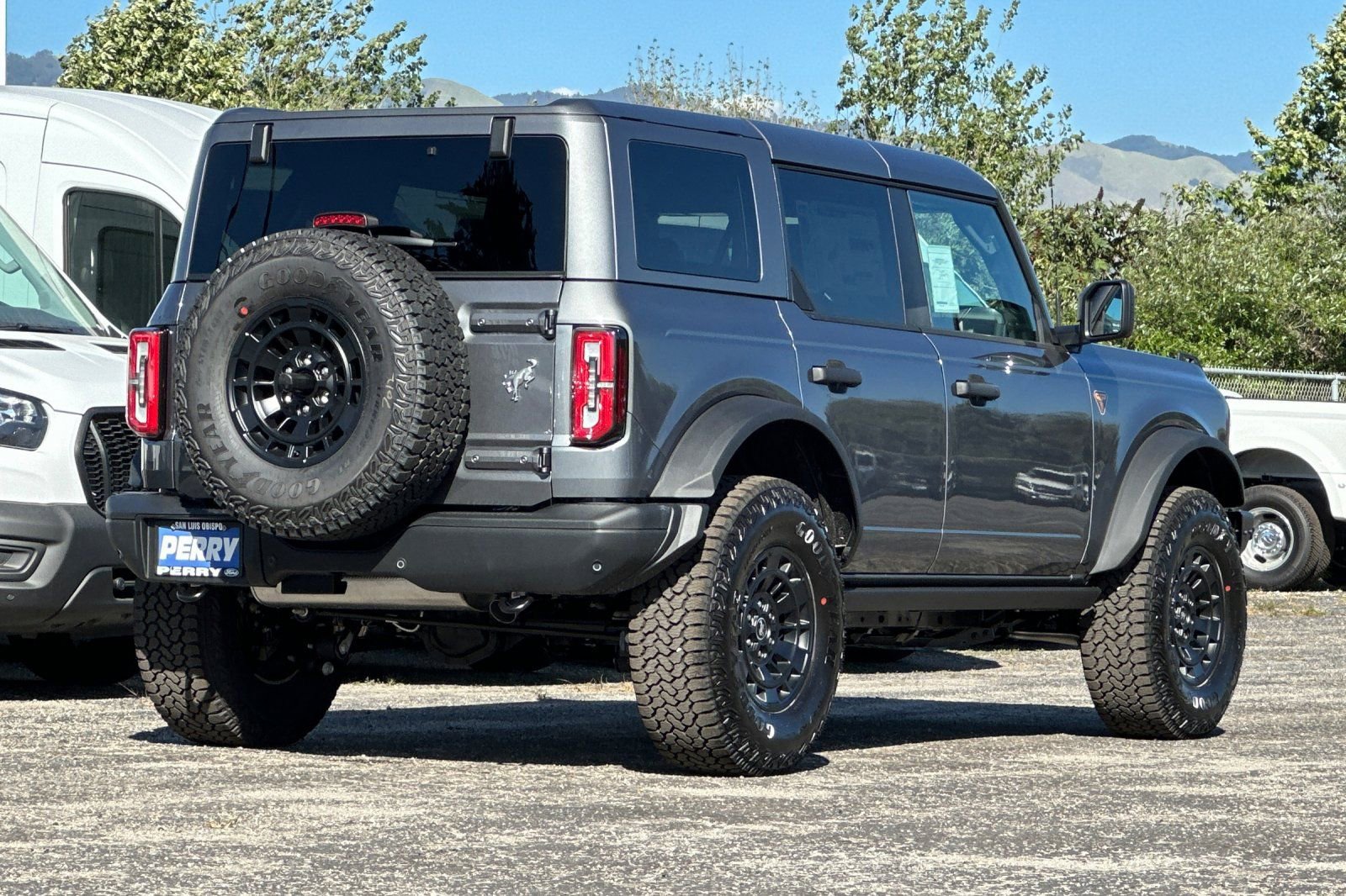 New 2026 Ford Bronco Badlands AWD/4WD image 3