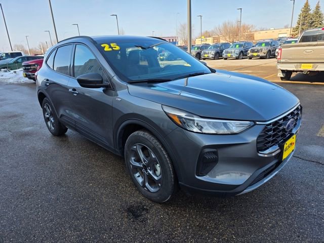 Used 2025 Ford Escape ST-Line image 5